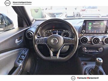 Nissan JUKE AUTOMATICO N-CONNECTA CON NAVI BITONO JUKE AUTOMATICO N-CONNECTA CON NAVI BITONO GRIS